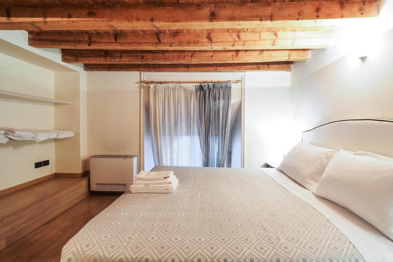 Unique Duomo Luxury Property Milano Eksteriør billede