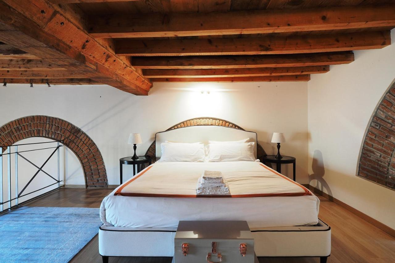 Unique Duomo Luxury Property Milano Eksteriør billede
