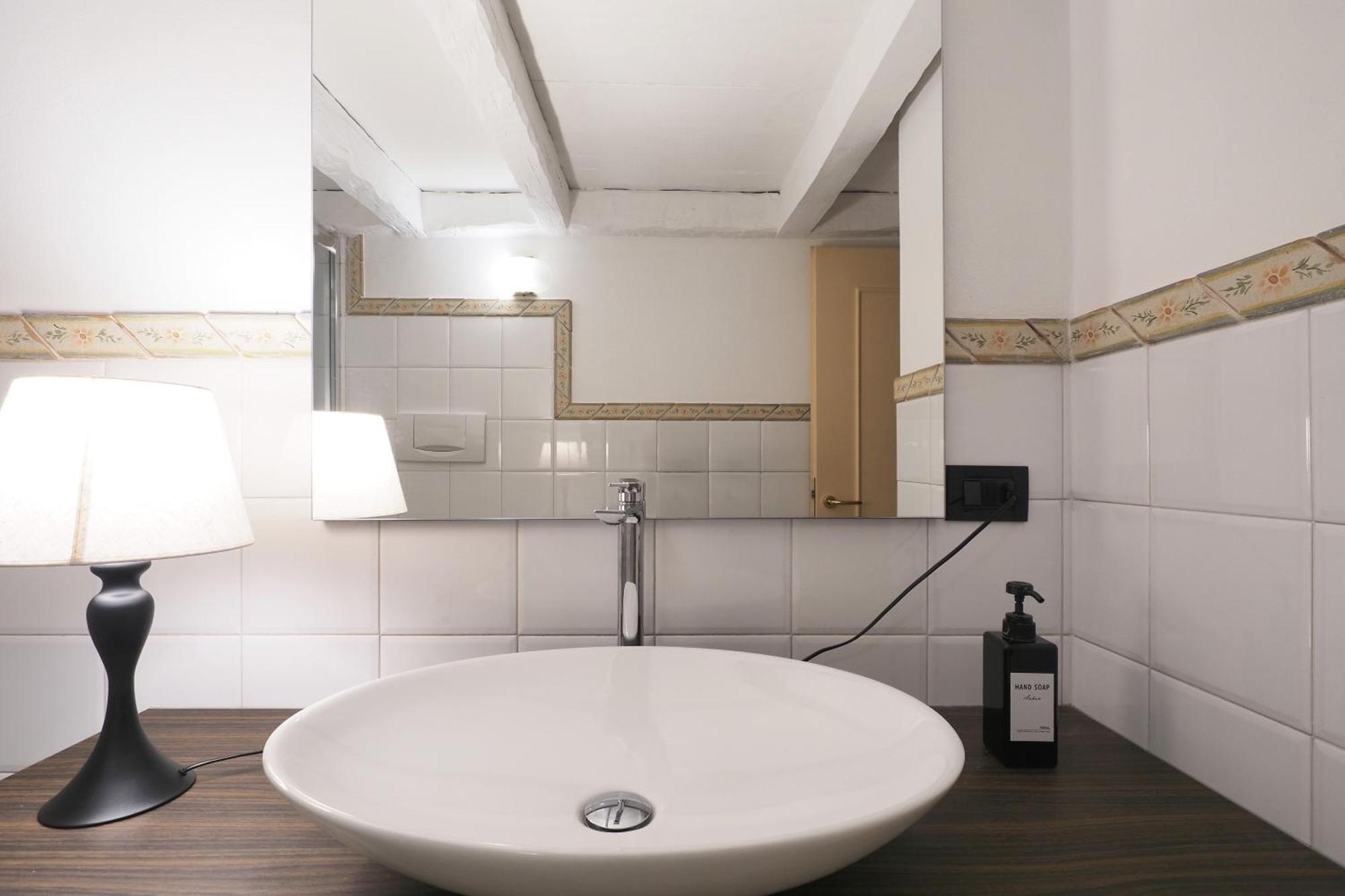 Unique Duomo Luxury Property Milano Eksteriør billede